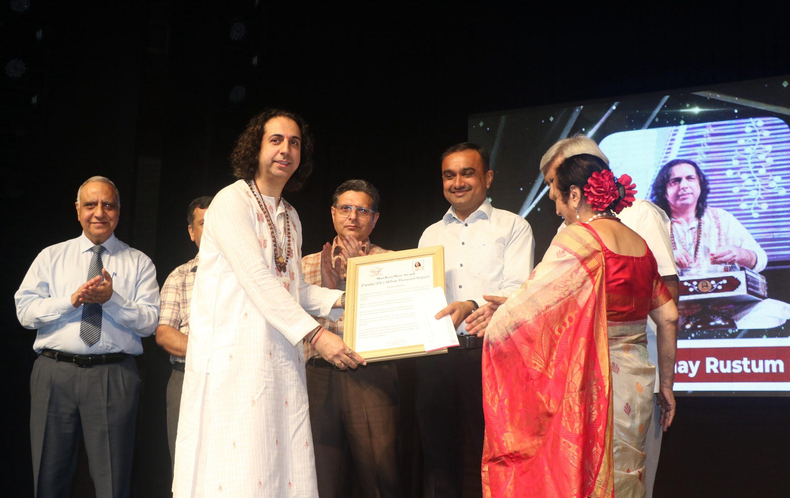 Abhay Rustum Sopori Gets the Ravi Misri Award and a New Title, 'Vitasta Ratna', at Abhinav Theatre