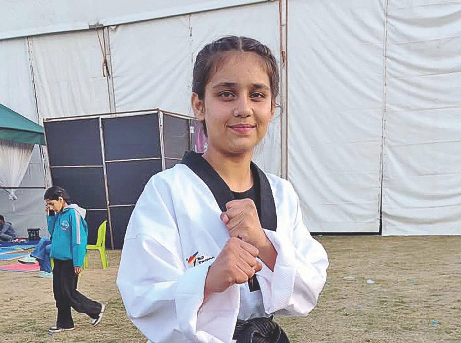 J&K's Aekita Kapoor Wins Girls' -68 kg Taekwondo Gold at the National School Games in Ganderbal